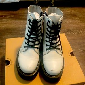 Dr Martens Jadon platforms woman side 6